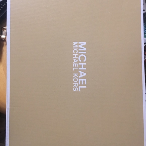 Michael kors wedges - Picture 2 of 3